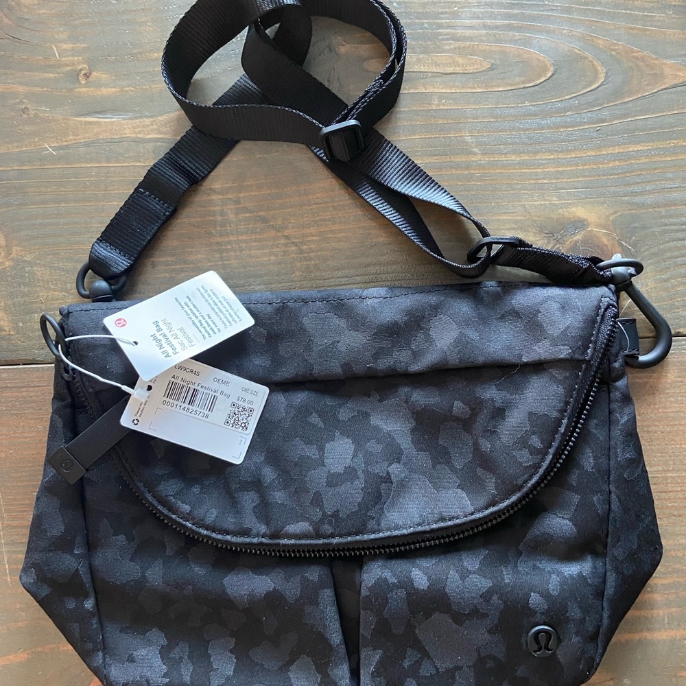 Brand new! Lululemon festival bag